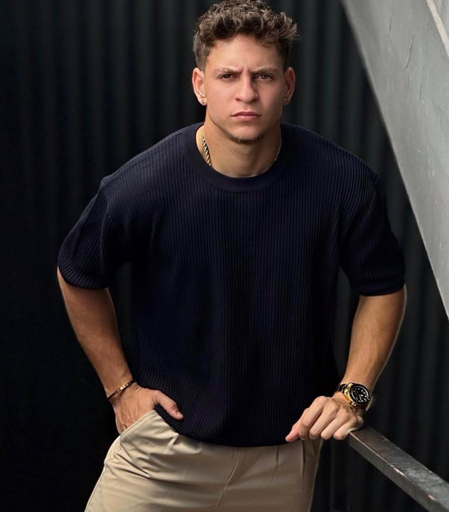 Chico busca chica en Las Palmas: 