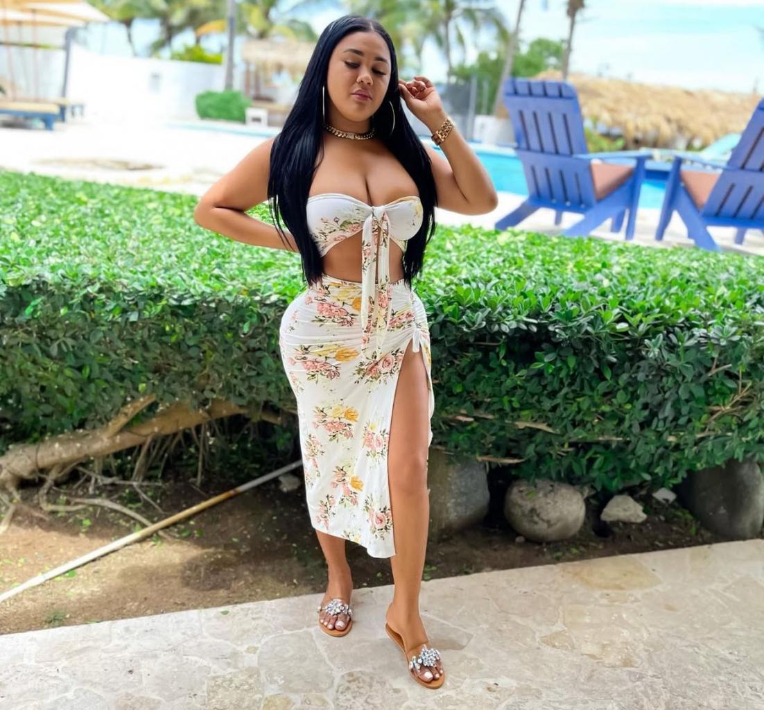 627596567: Chica busca chico en Sevilla