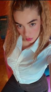 676463299: Chica busca chico en Pontevedra