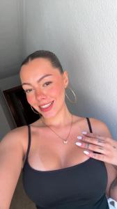 643270591: Chica busca chico en Segovia