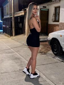 612232287: Chica busca chico en Valencia