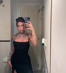 613772489: Chica busca chico en Barcelona