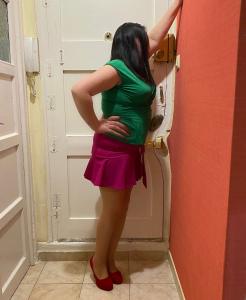 654039208: Chica busca chico en Madrid