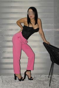 653283431: Chica busca chico en Madrid