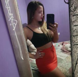 643029278: Chica busca chico en León