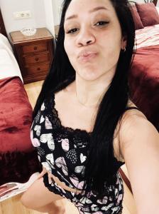 643224617: Chica busca chico en Valencia