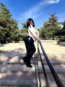 613946974: Chica busca chico en Madrid