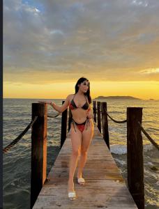 663486749: Chica busca chico en Menorca