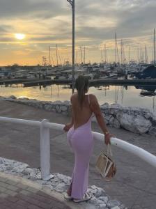 604259738: Chica busca chico en Pontevedra