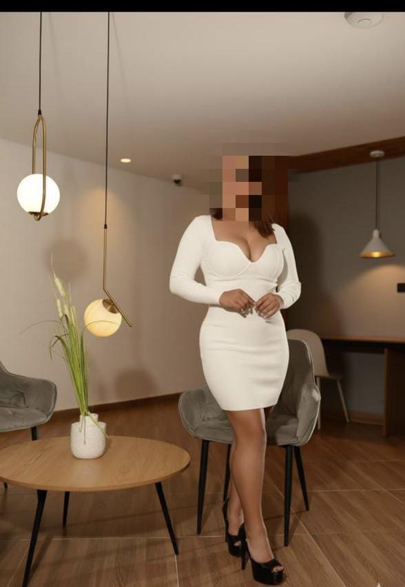 Chica busca chico en Cádiz: 