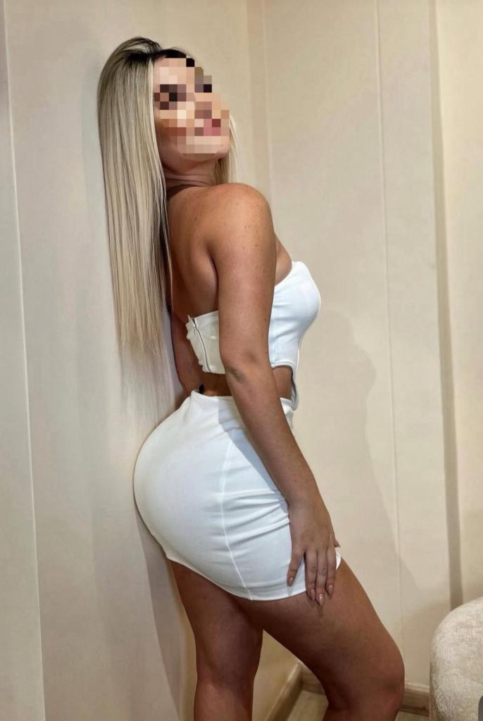 Chica busca chico en Menorca: 