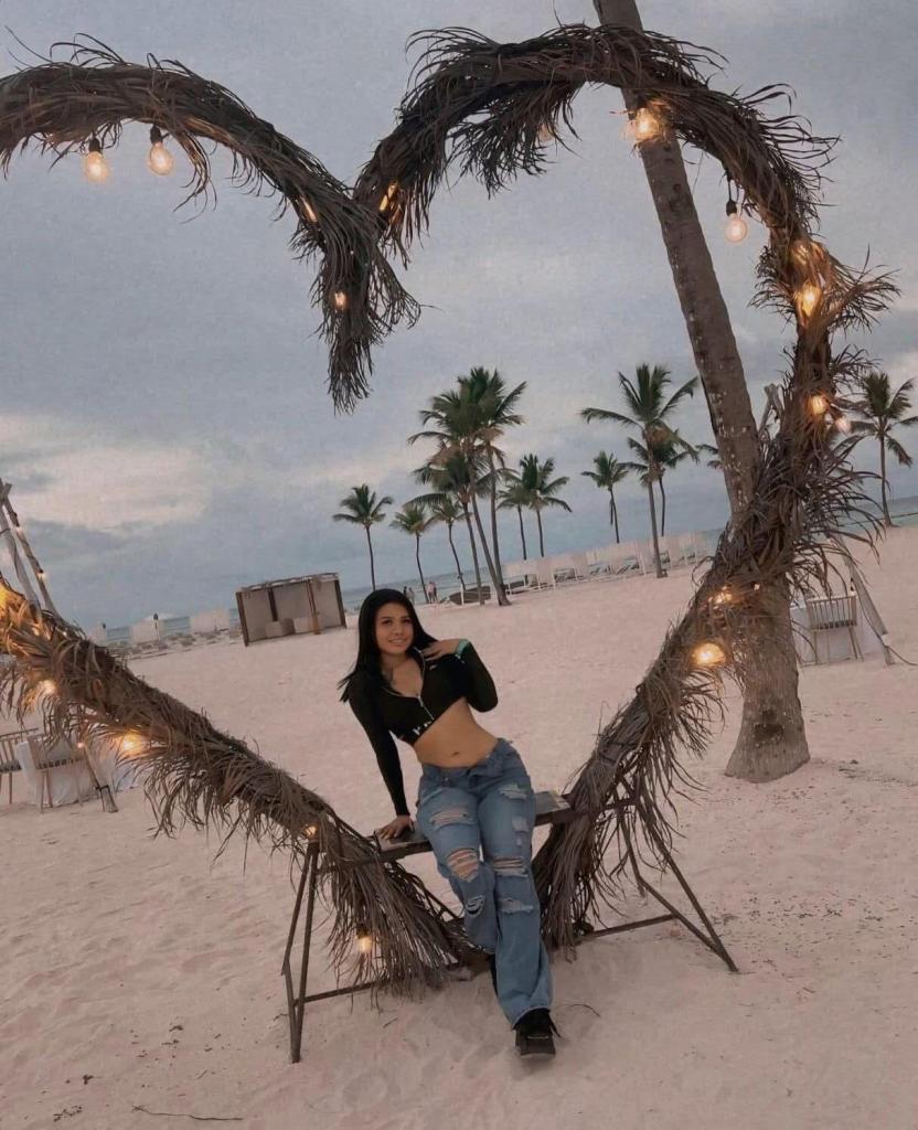 Chica busca chico en Almería: 