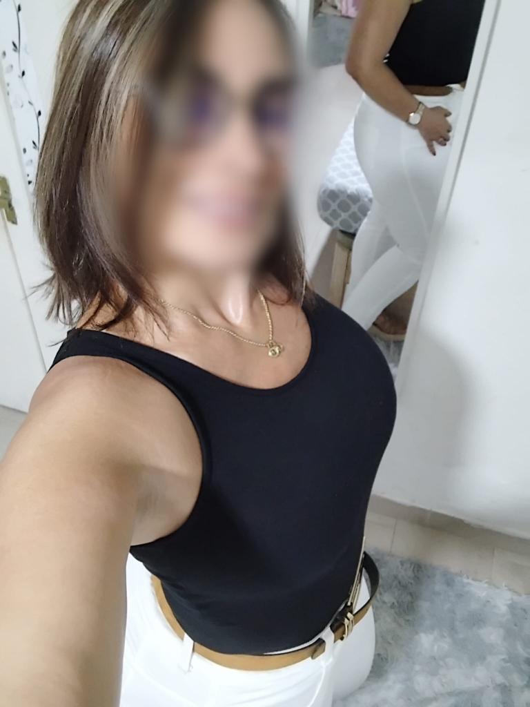 Chica busca chico en Granada: 