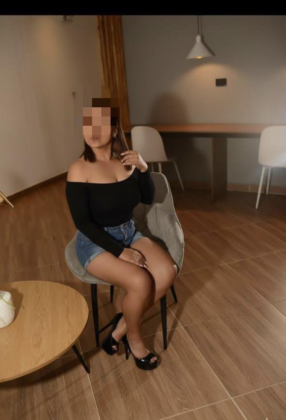 Chica busca chico en Cádiz: 