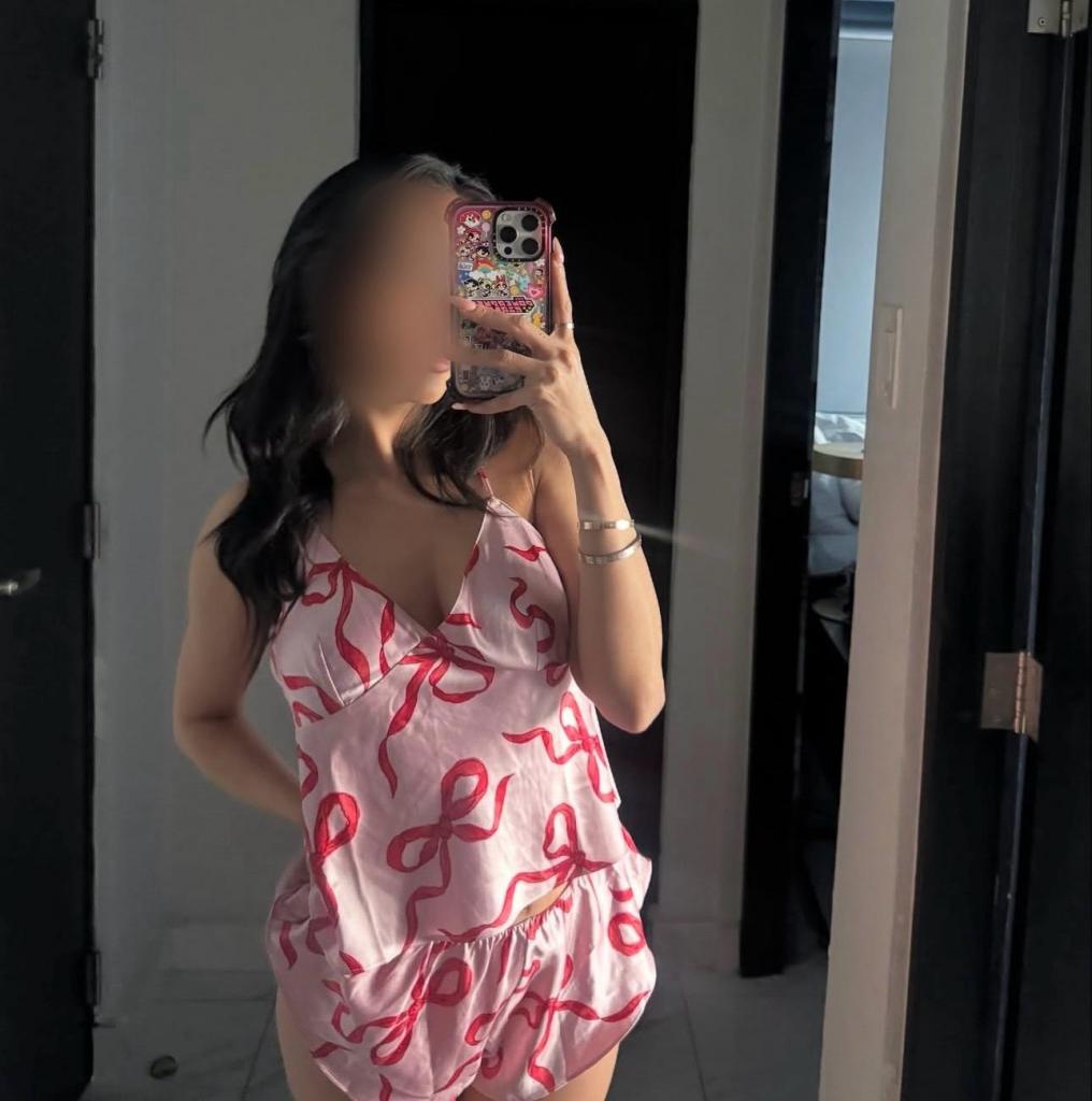 631079576: Chica busca chico en Valencia