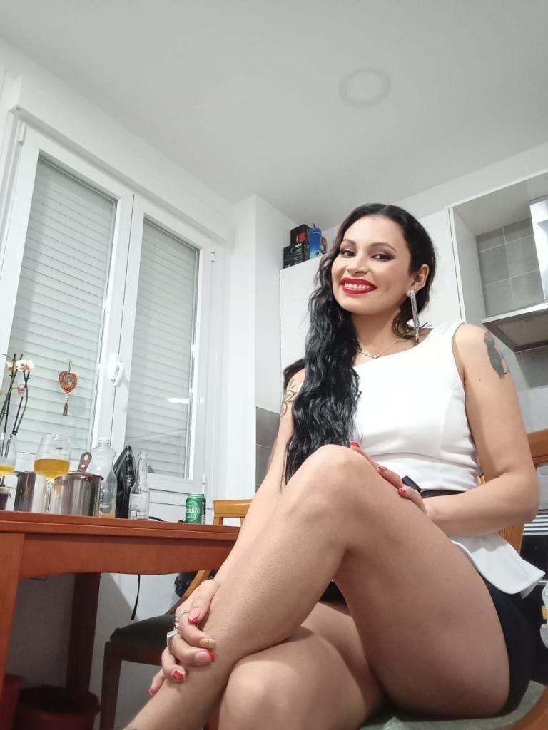 641636615: Chica busca chico en Valladolid
