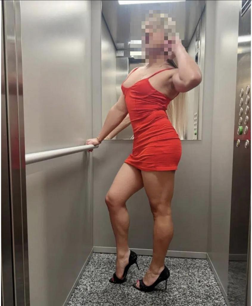 Chica busca chico en Granada: 