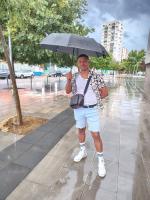 602379705: Chico busca chica en Barcelona