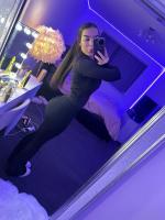 670552113: Chica busca chico en La Coruña