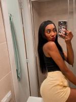 631454601: Chica busca chico en Barcelona