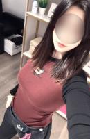 653450000: Chica busca chico en Barcelona