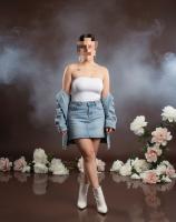 678096353: Chica busca chico en Madrid