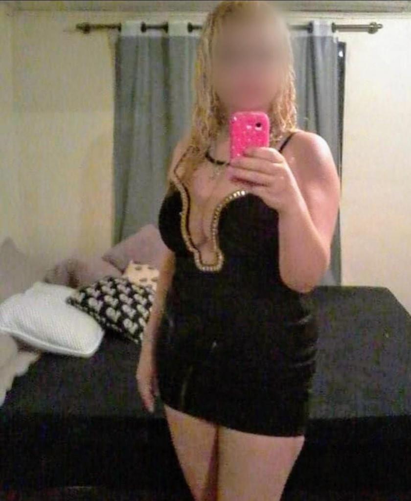 Chica busca chico en Granada: 