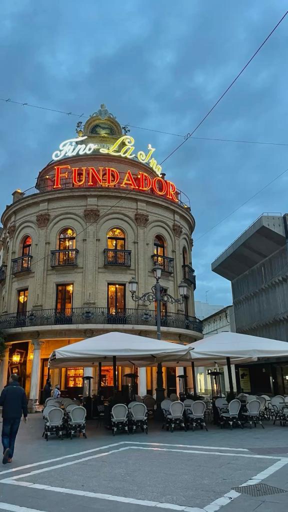 632926674: Chica busca chico en Cádiz