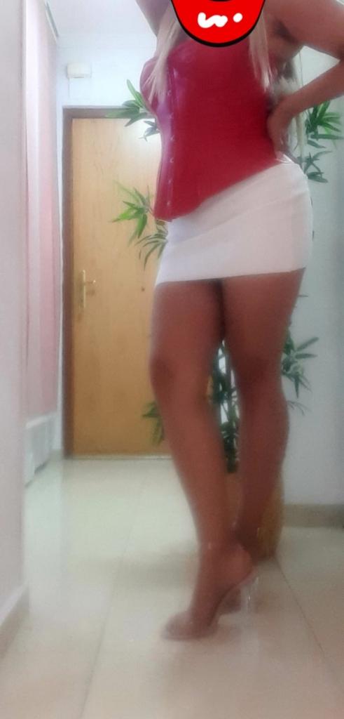 Chica busca chico en Málaga: Chica busca chico