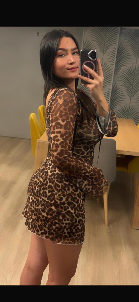 Chica busca chico en Tarragona: Chica busca chico