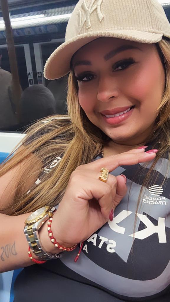 Chica busca chico en Murcia: 