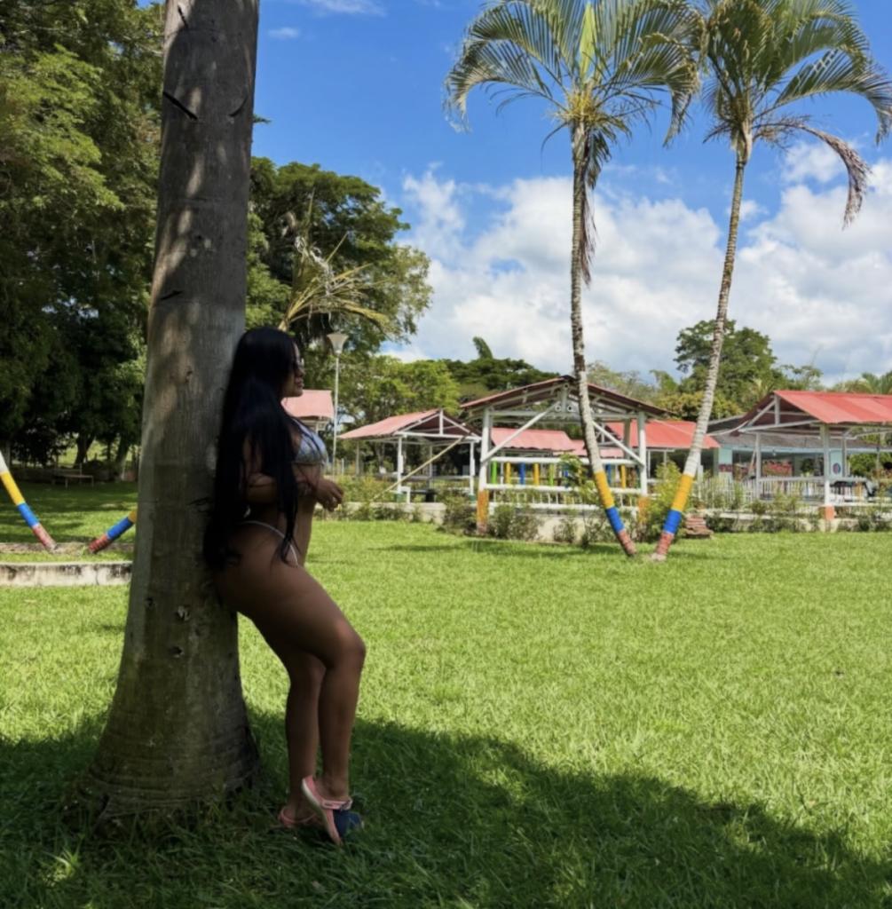 623732123: Chica busca chico en Mallorca