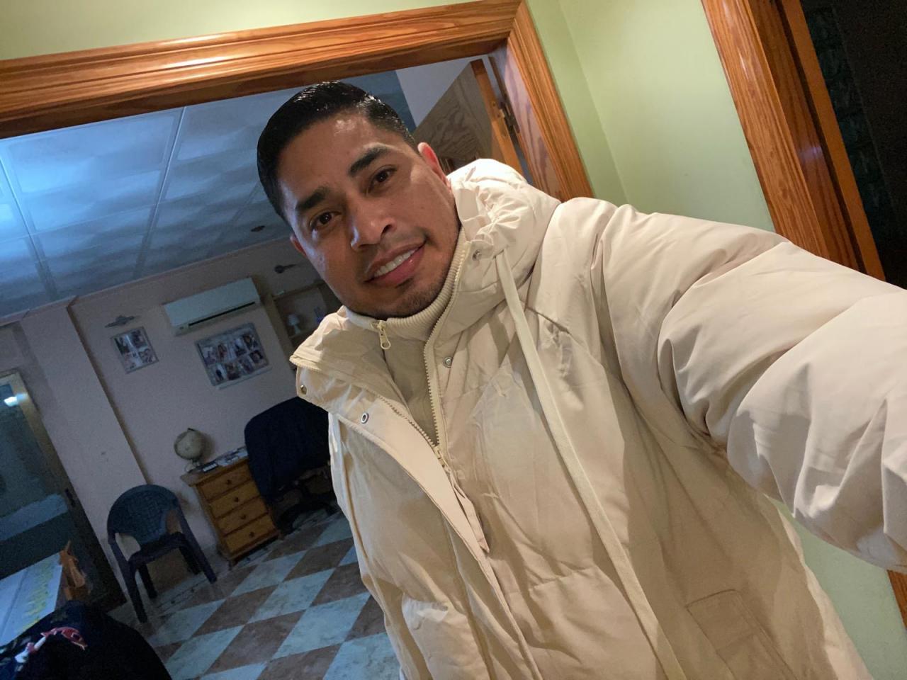 Chico busca chica en Castellón: 