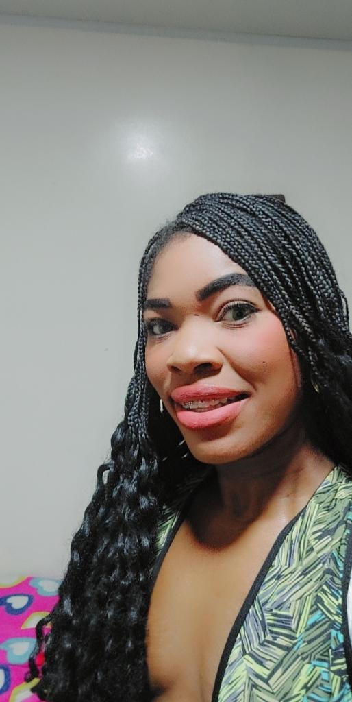 631399497: Chica busca chico en Guipúzcoa