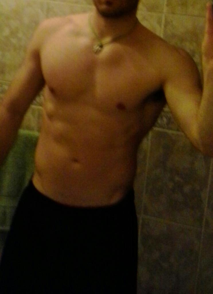 Chico busca chica en Sevilla: 