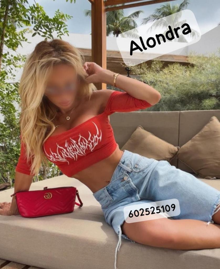 602525109: Chica busca chico en Almería