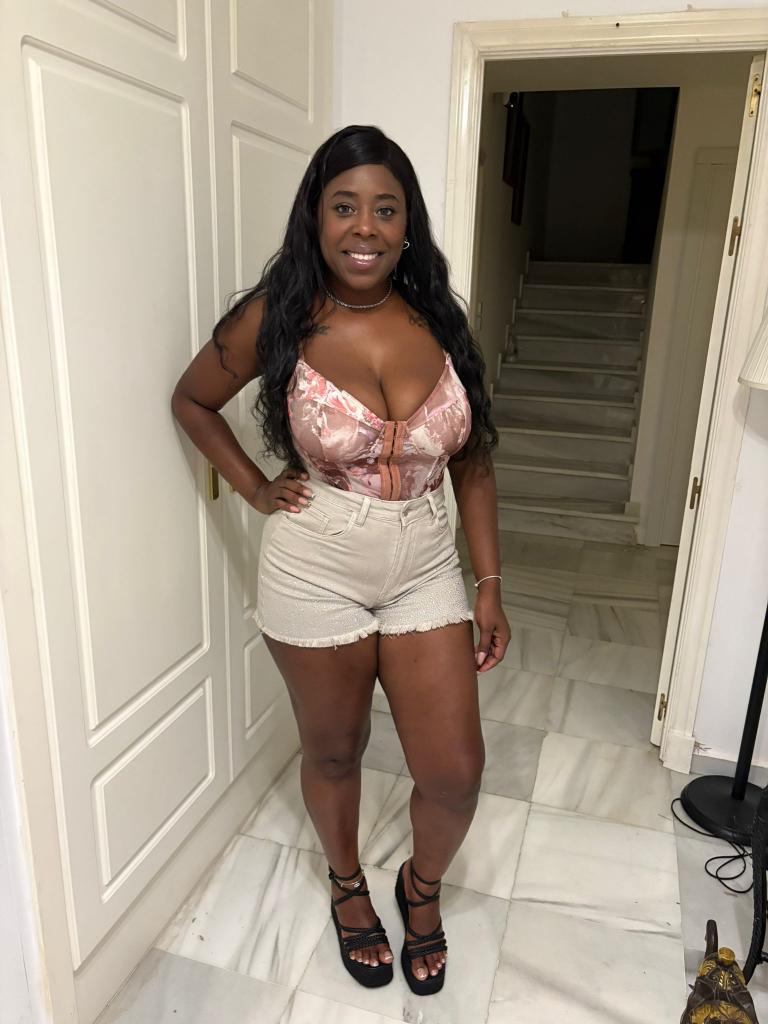 Chica busca chico en Cádiz: 