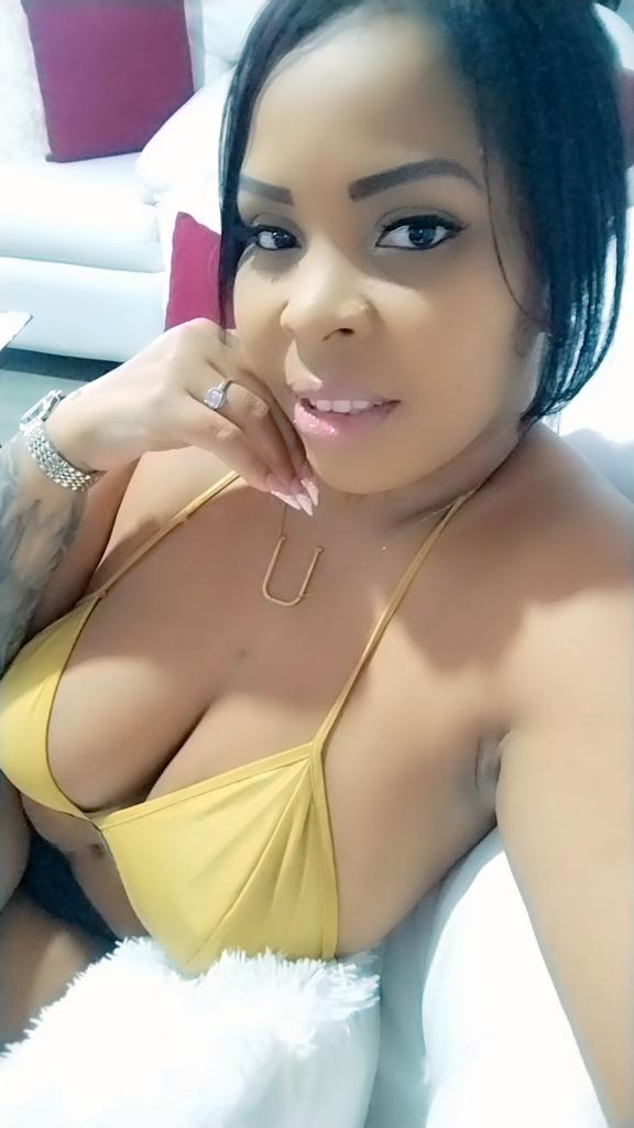 Chica busca chico en La Coruña: 