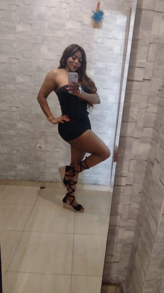 Chica busca chico en Almería: 