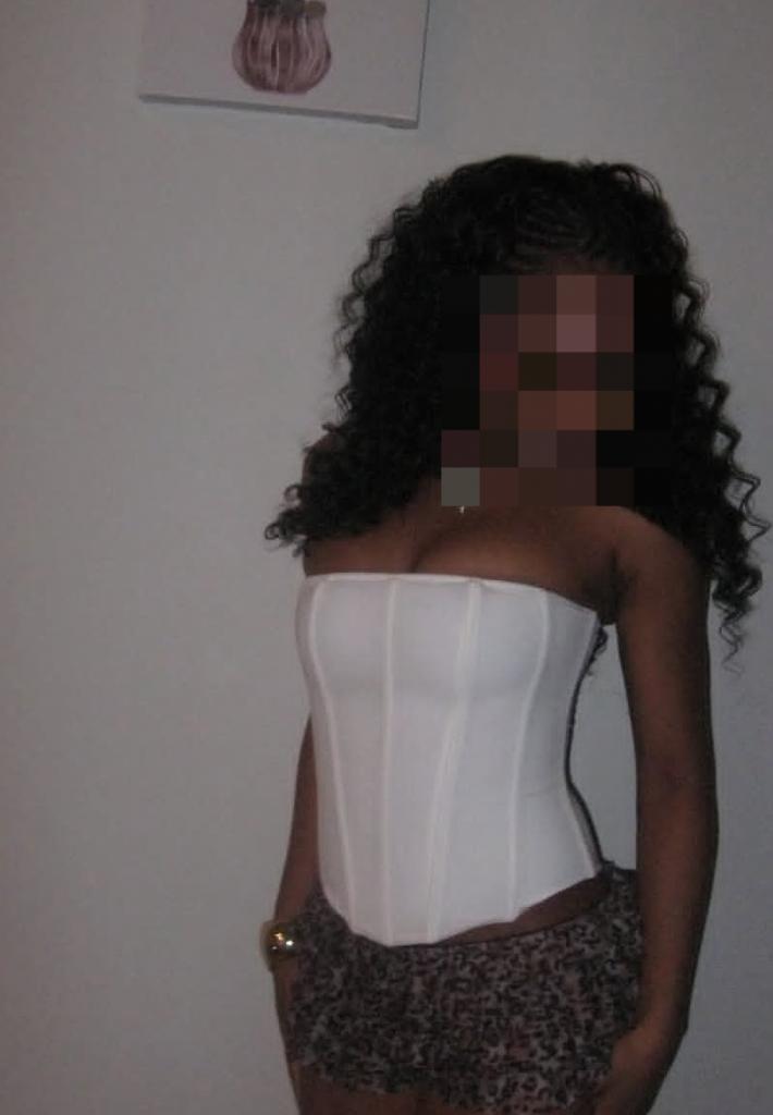 Chica busca chico en Cádiz: 