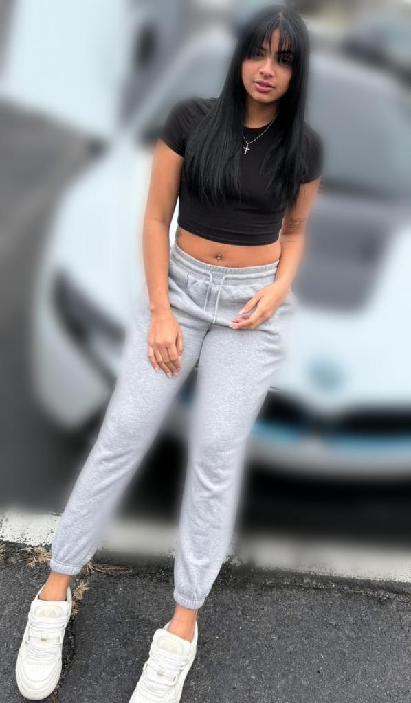 747750056: Chica busca chico en Barcelona