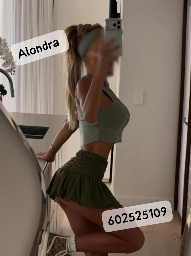 602525109: Chica busca chico en Almería