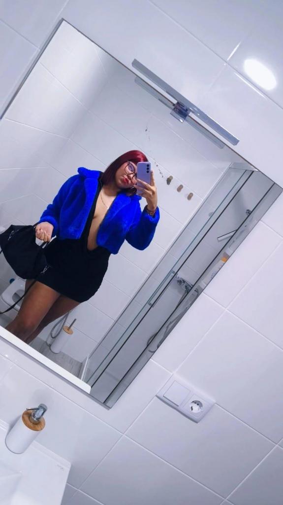 600536894: Chica busca chico en Cádiz