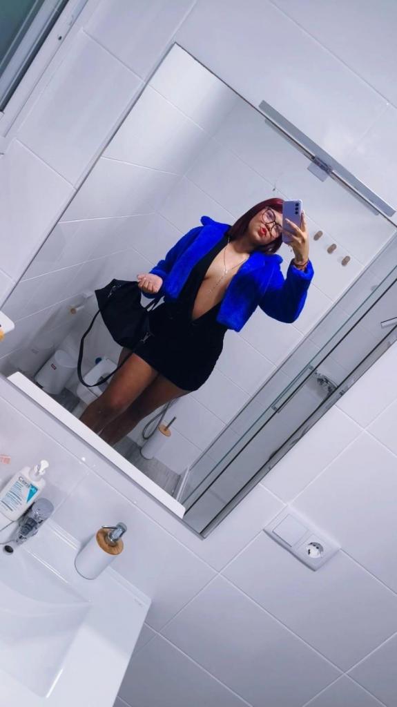 Chica busca chico en Cádiz: 