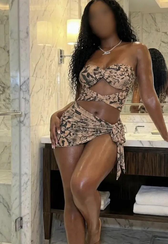 Chica busca chico en Cuenca: 