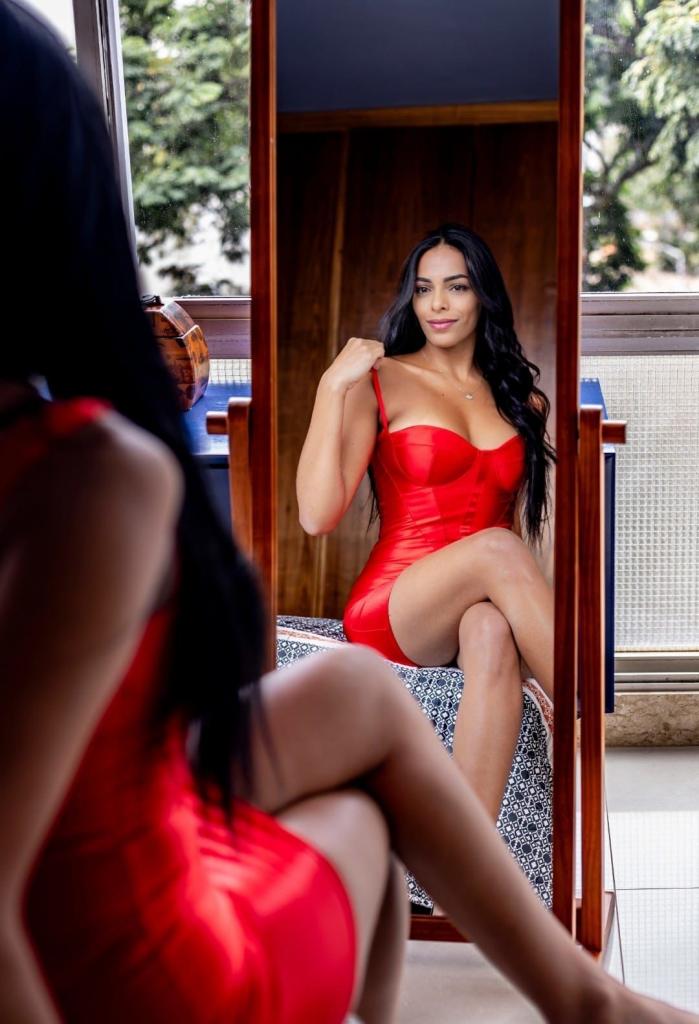 612409664: Chica busca chico en Ibiza