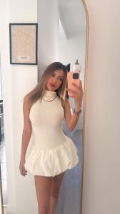 647220929: Chica busca chico en Mallorca