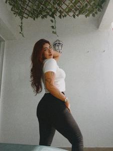 655457851: Chica busca chico en Cádiz