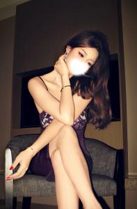 643943266: Chica busca chico en Barcelona