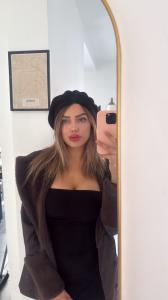 647220929: Chica busca chico en Mallorca